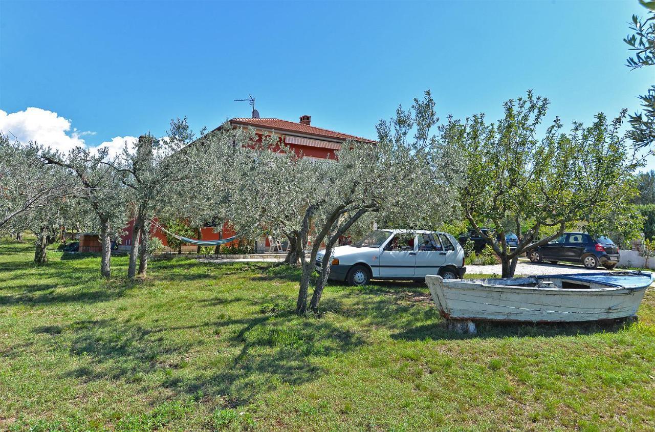 Apartment With Nice Terrace 684 Štinjan Exterior foto